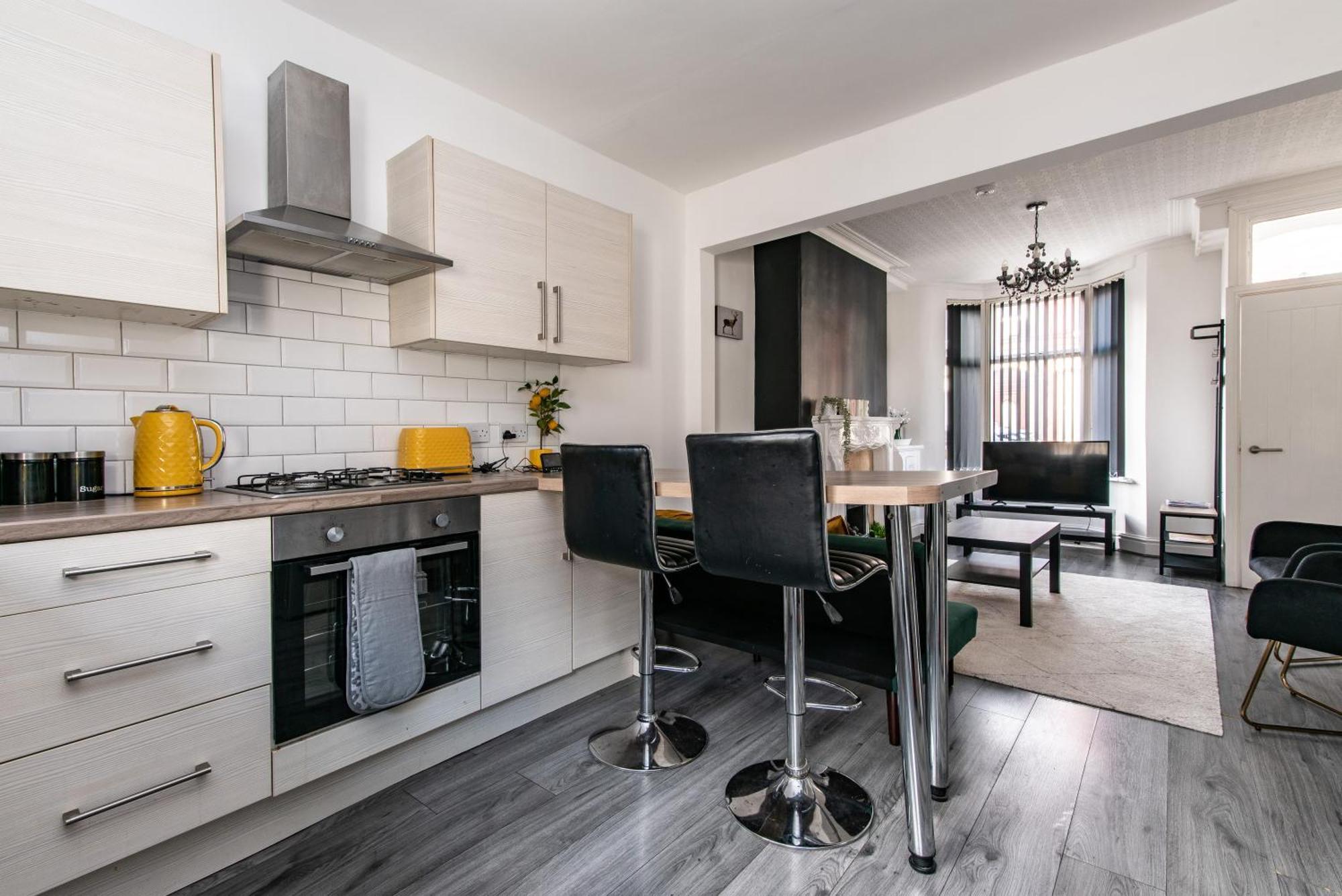 2 Bed House Close To Liverpool & Everton Stadiums Eksteriør billede