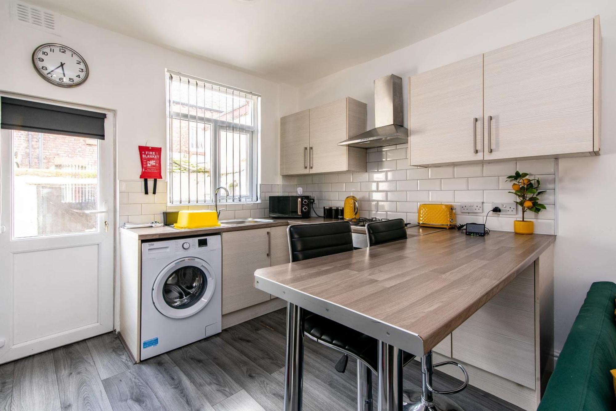 2 Bed House Close To Liverpool & Everton Stadiums Eksteriør billede