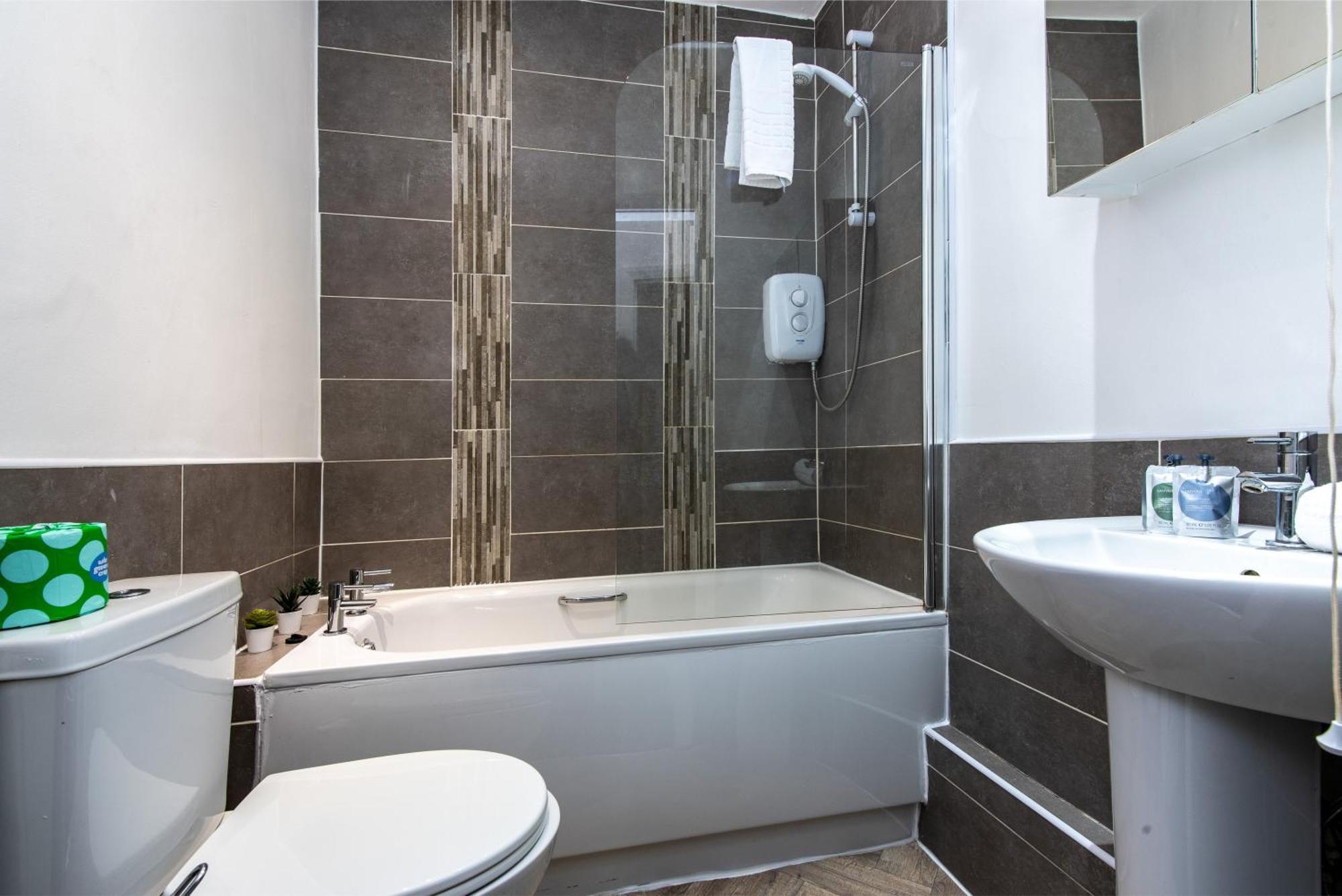 2 Bed House Close To Liverpool & Everton Stadiums Eksteriør billede